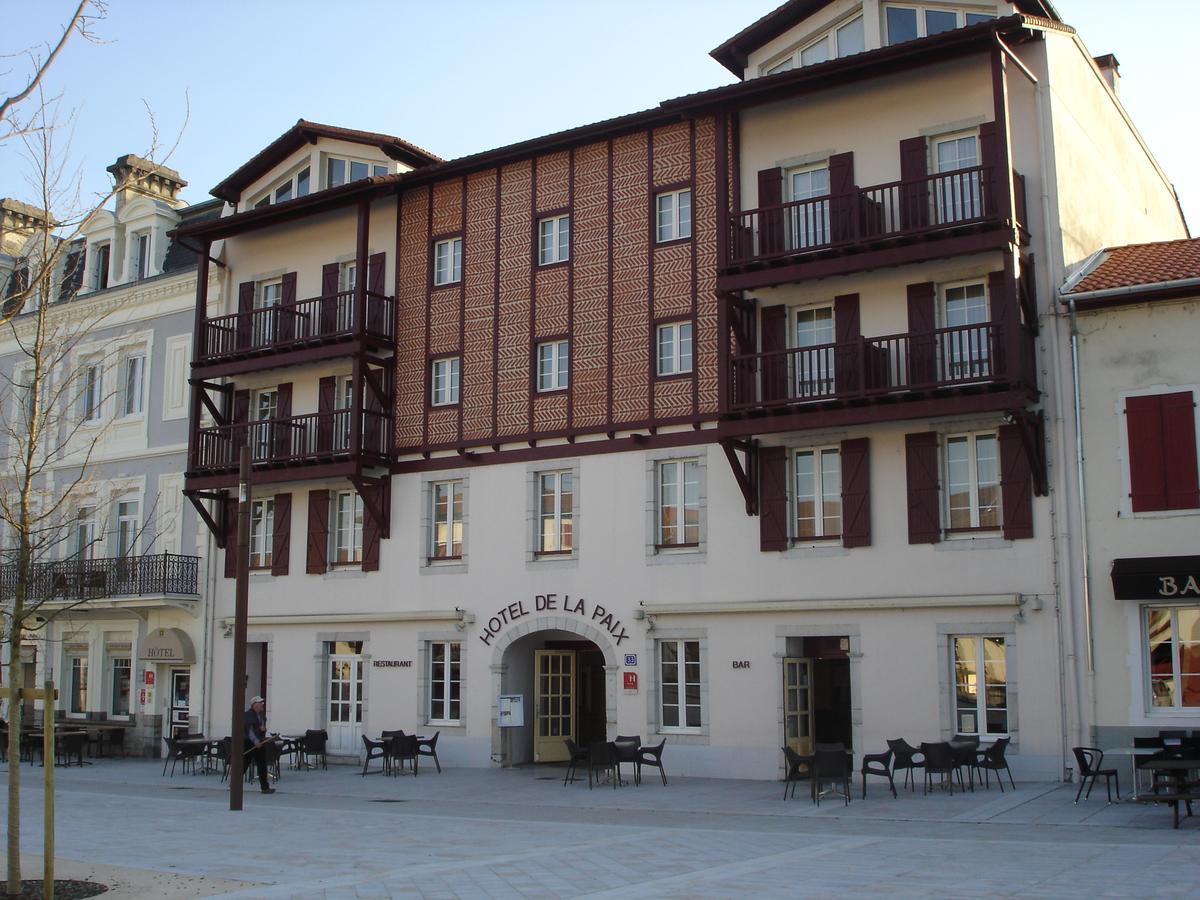 Hotel-Restaurant De La Paix Saint-Palais  Exterior foto